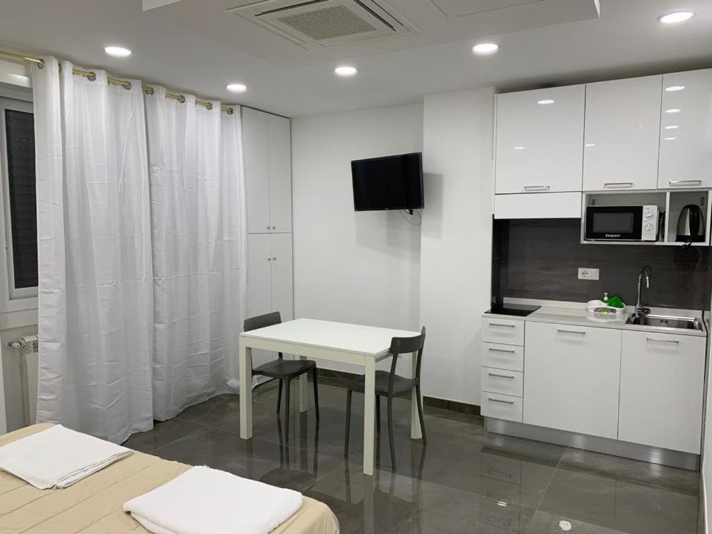 Mondo Suites Apartments Napoli Ngoại thất bức ảnh